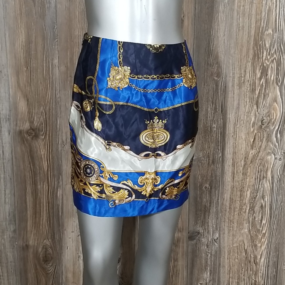 Andrea behar womans mini skirt  size. 8